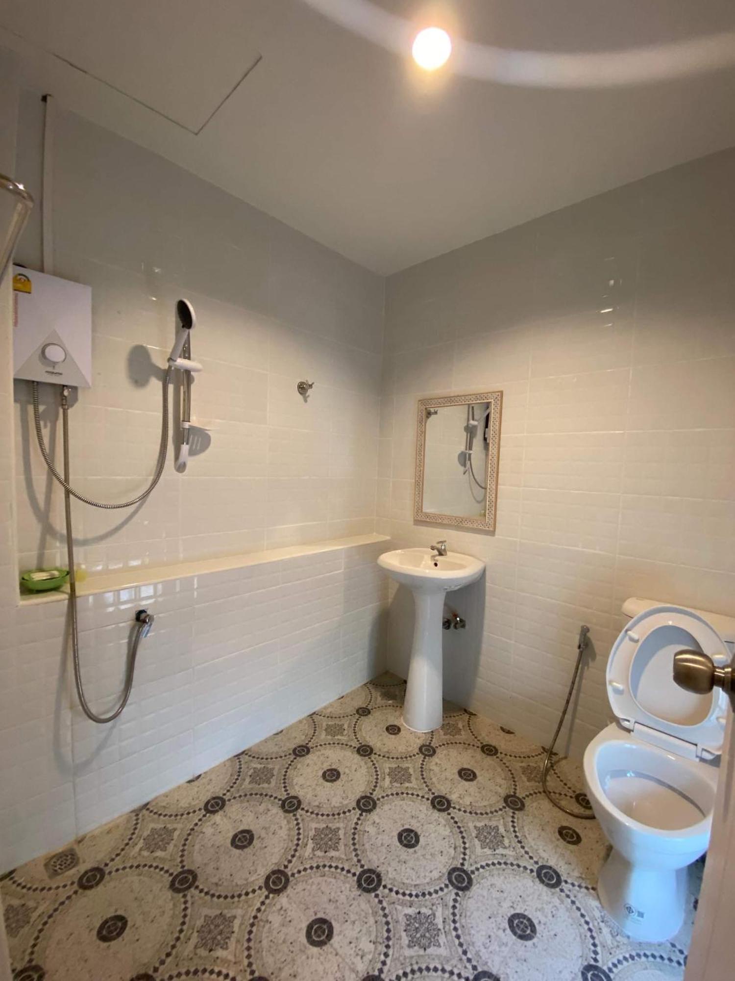 บ้านริมเนิน รีสอร์ท งาว Ngao Extérieur photo